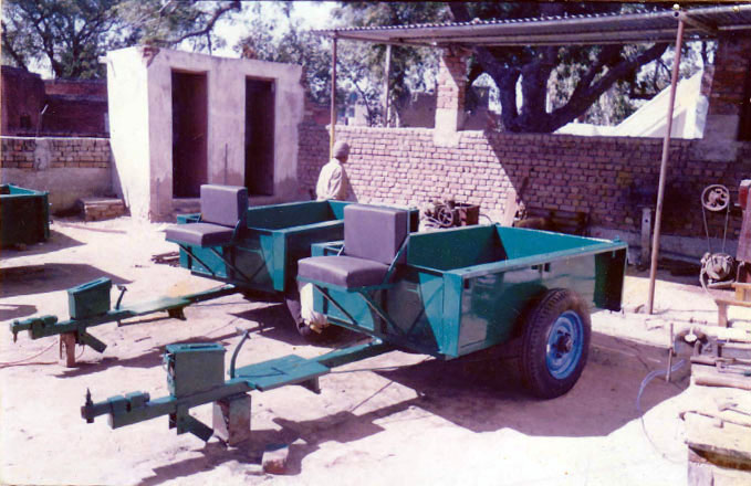 Tiller Trolley With Lifting Table Manufacturer Supplier Wholesale Exporter Importer Buyer Trader Retailer in Bahadurgarh Haryana India